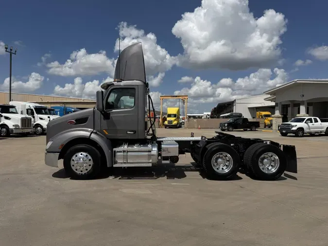 2021 Peterbilt 579016abf8c2e0432d6a0563fe3ff76825b