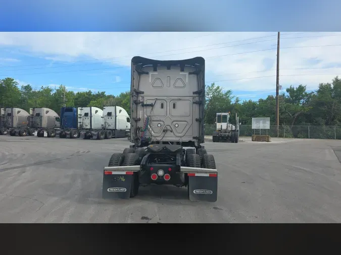 2025 Freightliner Cascadia 126016ac4a204e97a3344847f5808adaacb