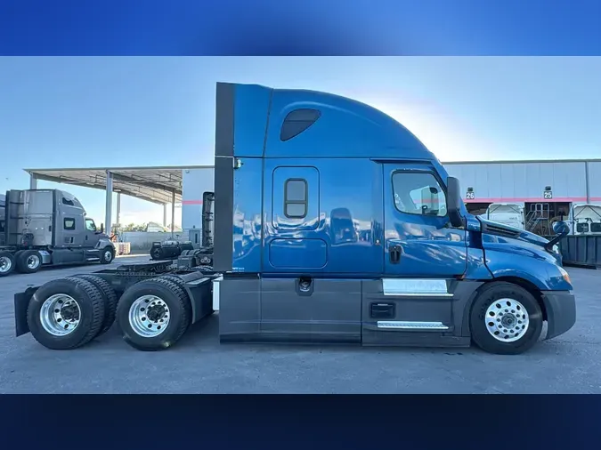2024 Freightliner Cascadia