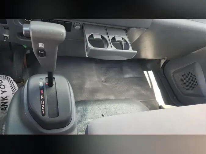 2020 ISUZU NPR-HD