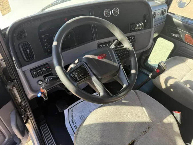 2023 Peterbilt 3890171f822a23f251dd9f7b446548d292e