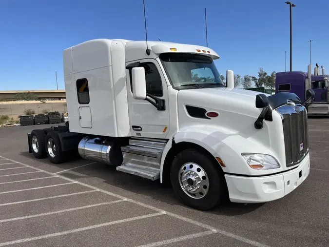 2022 Peterbilt 579