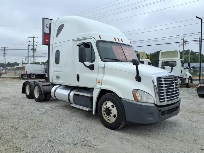 2018 FREIGHTLINER CASCADIA 125