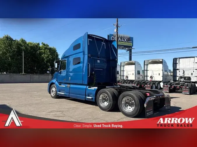 2023 VOLVO VNL760