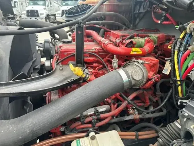 2018 Freightliner Business Class M2 106