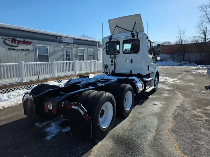2018 FREIGHTLINER/MERCEDES NEW CASCADIA PX12664