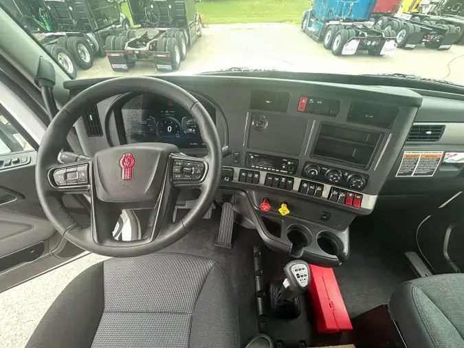 2026 Kenworth T880 Short Hood