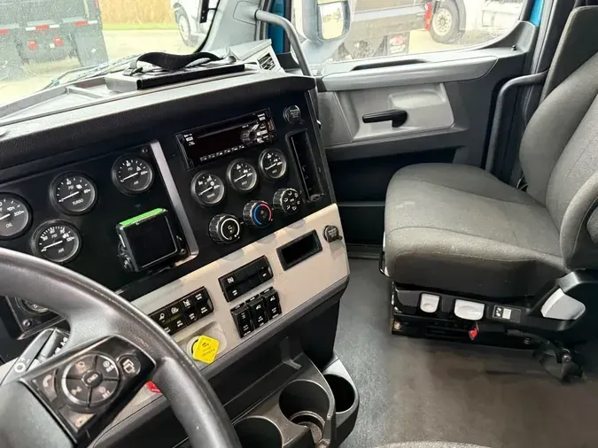 2022 Freightliner Cascadia®017f05b4b557e456322c7c04a66ad8a1