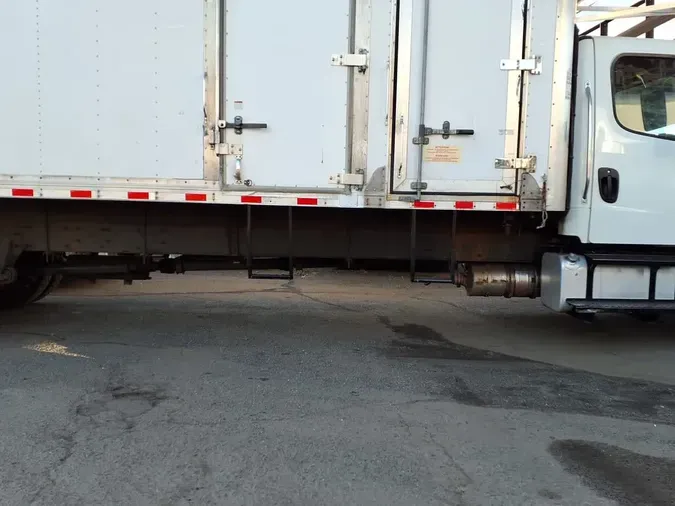 2019 FREIGHTLINER/MERCEDES M2 106