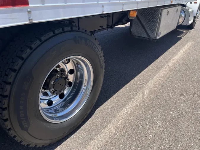 2019 Peterbilt 330