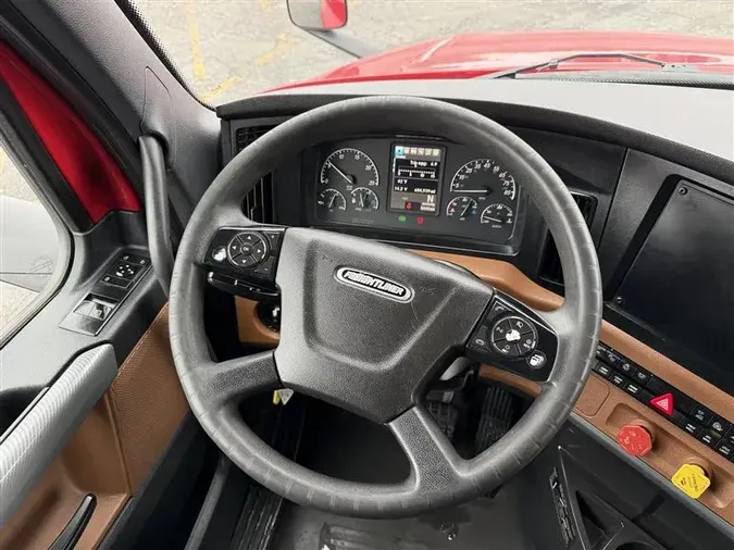 2019 FREIGHTLINER CASCADIA