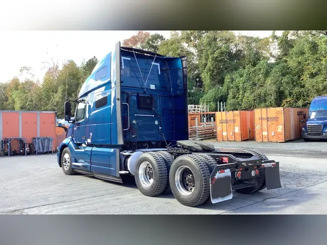 2022 Volvo VNL760018605a0d3215e0cdd17e9d93863cb80