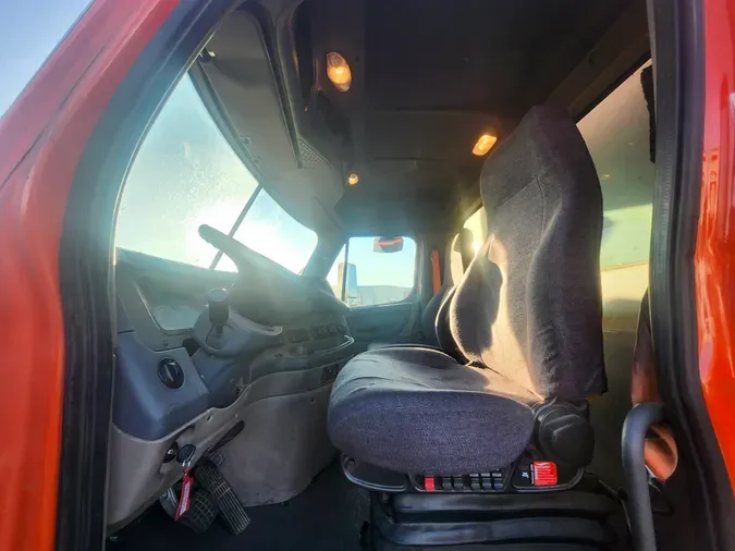 2018 FREIGHTLINER/MERCEDES CASCADIA 113