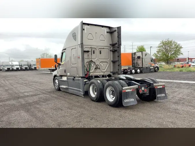 2024 Freightliner Cascadia