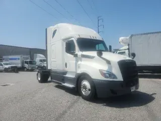 2020 FREIGHTLINER T12642ST