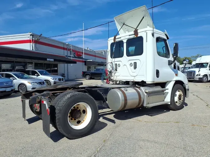 2017 FREIGHTLINER CASCADIA 113018e775b6f226c98660772ea09714826