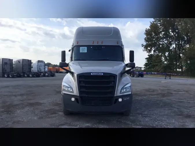 2024 Freightliner Cascadia 126