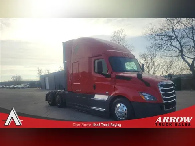 2021 FREIGHTLINER CA126