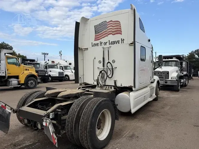 2012 PETERBILT 587