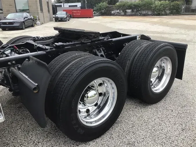 2019 PETERBILT 579