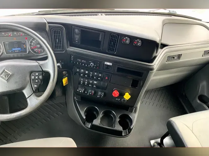 2023 INT LT625 6x401966e2f94b863d1e954a281e81c818d