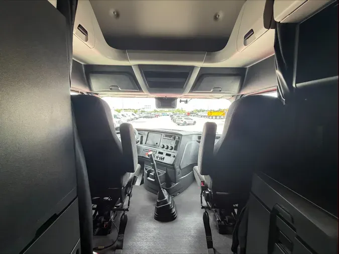 2023 Freightliner Cascadia 126019a3f481e0a1531a0befd3d9b725b8f