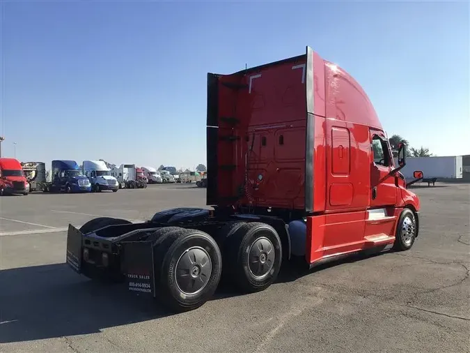 2022 FREIGHTLINER CASCADIA