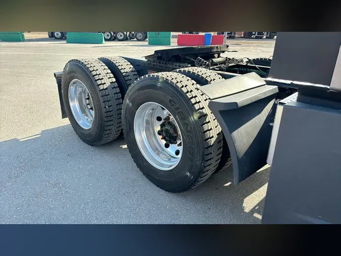 2023 Freightliner Cascadia