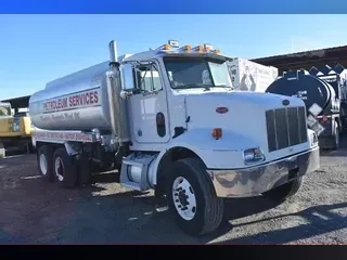 2004 PETERBILT 330