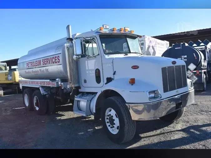 2004 PETERBILT 330019f313d324ebf465f2558e8bd4df22c