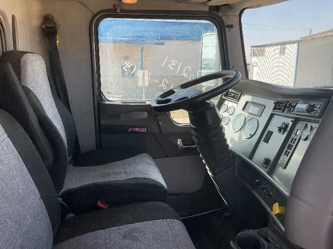 2016 Kenworth T270