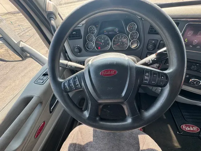 2021 Peterbilt 579