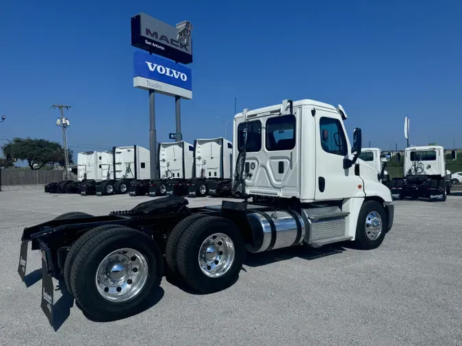 2017 FREIGHTLINER CASCADIA 125