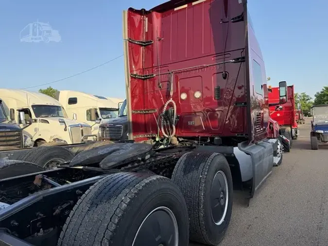 2020 INTERNATIONAL LT