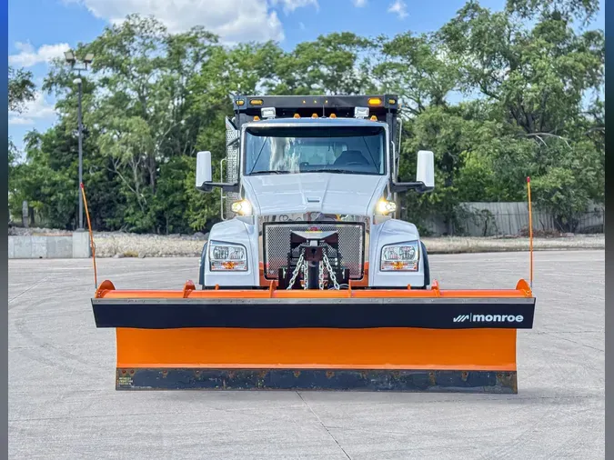 2025 KENWORTH T880S