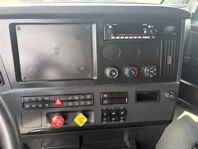 2023 FREIGHTLINER CA12601a8360f67b05d1a76acd9b2288f2ac9