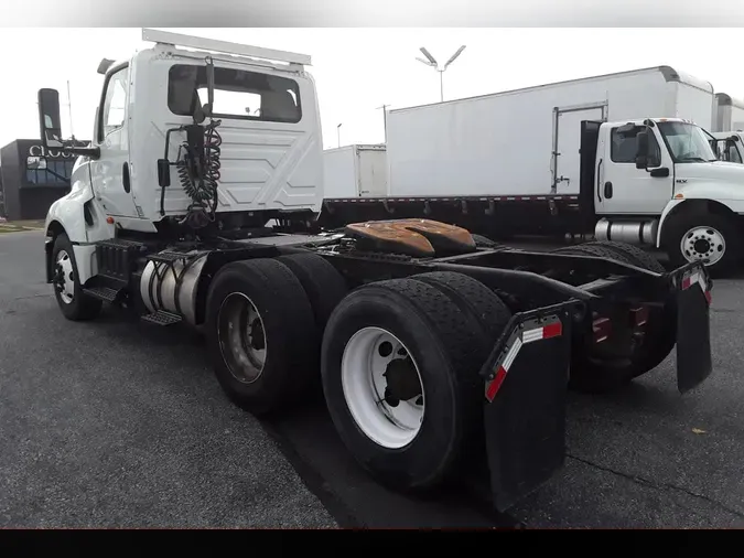 2019 NAVISTAR INTERNATIONAL LT625 DAYCAB T/A01a9865c4900145cd327703315f7262d