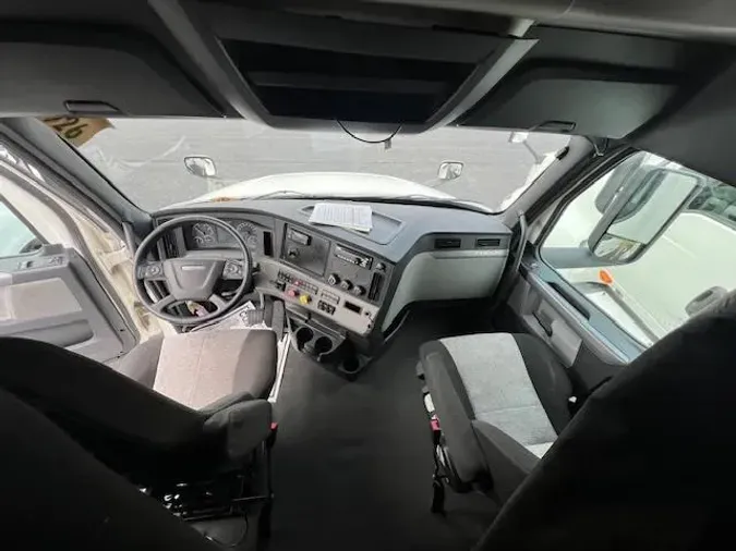2020 Freightliner Cascadia