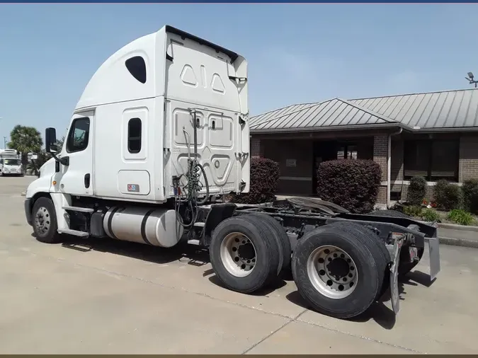 2018 FREIGHTLINER/MERCEDES CASCADIA 125