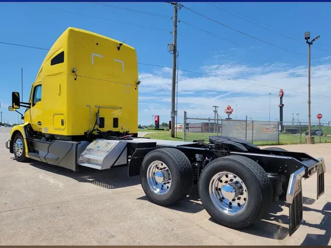 2023 Kenworth T680