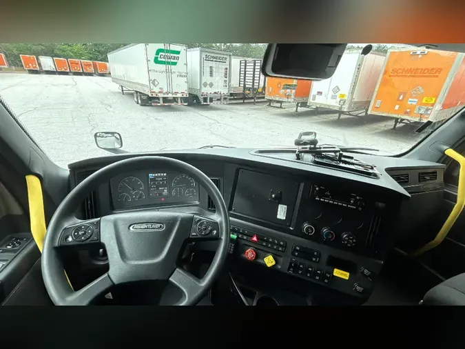 2023 Freightliner Cascadia 12601b3f211aa00938c8856f4ee548962e4