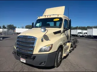 2020 FREIGHTLINER/MERCEDES NEW CASCADIA PX12664
