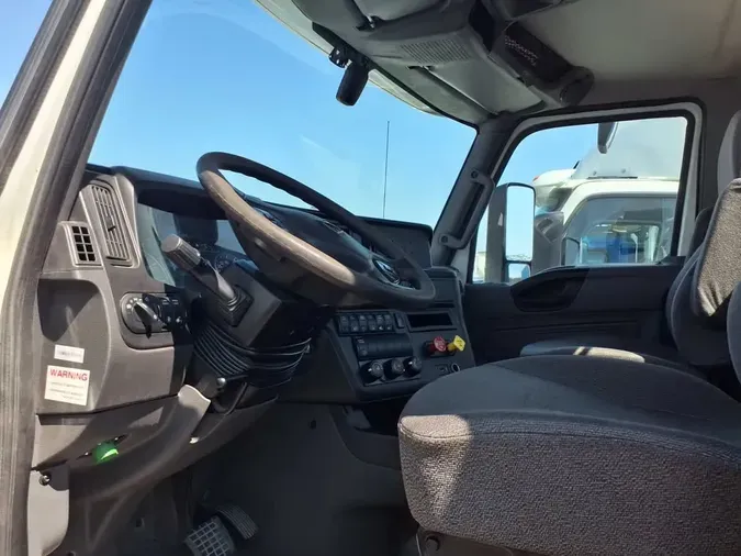 2018 NAVISTAR INTERNATIONAL LT625 DAYCAB T/A