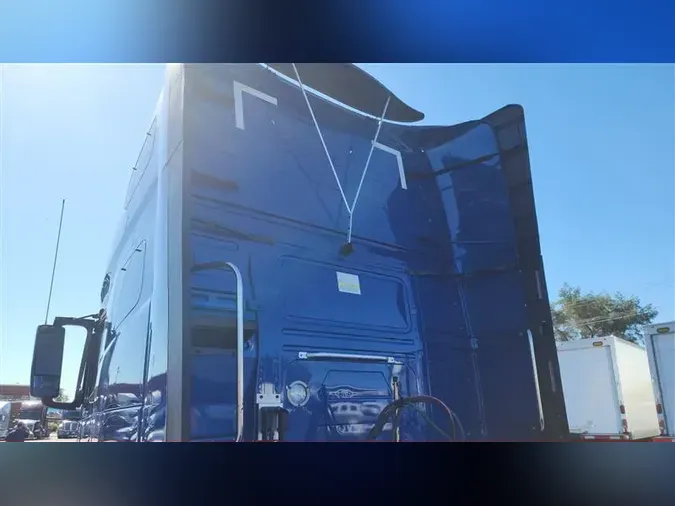 2022 VOLVO VNL76001c345652b204823a757bd1a4b306b92