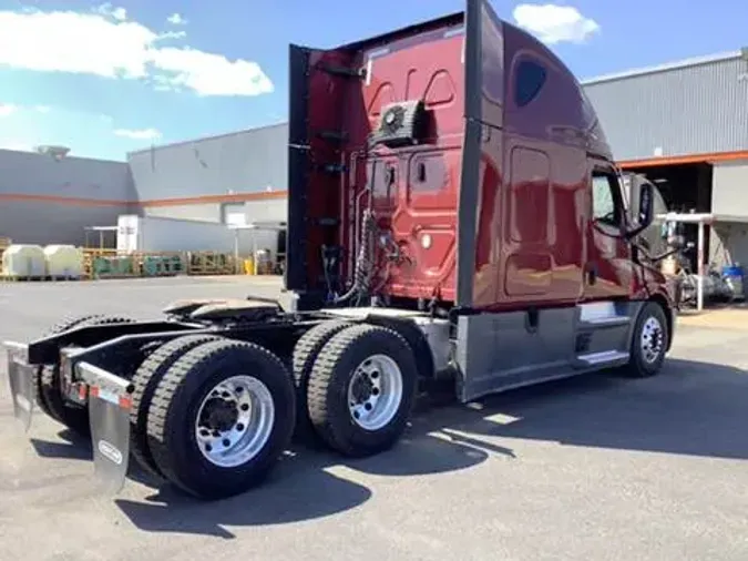 2021 Freightliner Cascadia