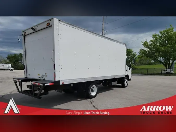 2019 HINO 195