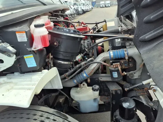 2019 FREIGHTLINER/MERCEDES M2 106