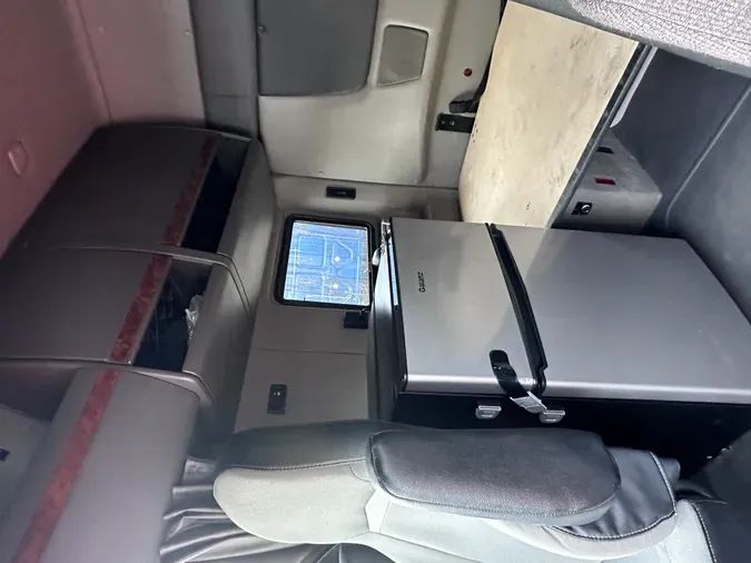 2020 INTERNATIONAL LT625