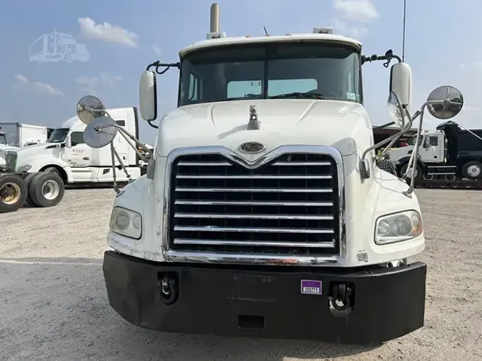 2006 MACK VISION CXN613
