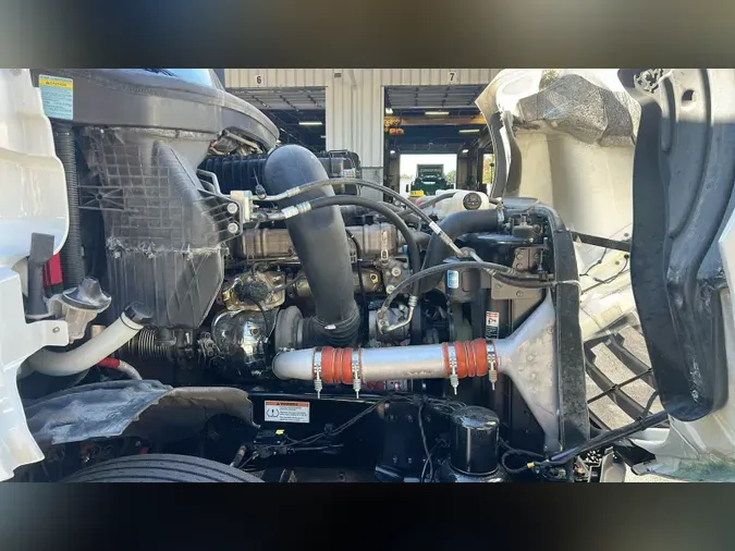 2022 Freightliner Cascadia 12601cf46689db9db2baf13bd193f564924